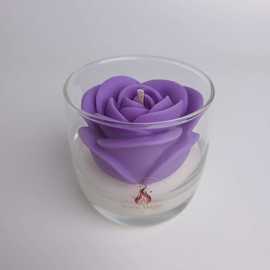 Roze glāzē-violeta